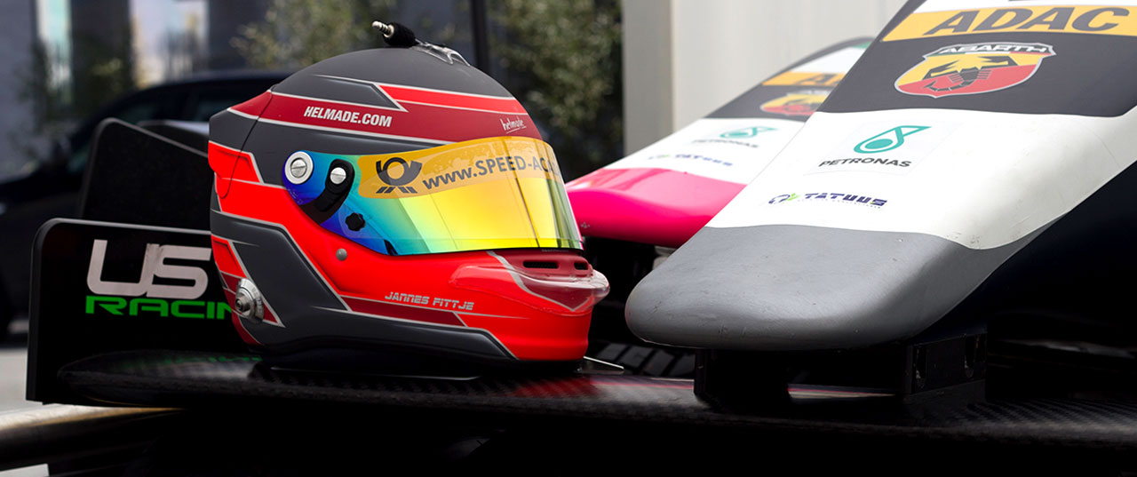 helmade-jannes-fittje-helmetdesign-formula-4-style-neonred-anthracite