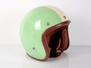 helmade-helmetdesign-fifty-fifty-pastel-pistaccio-vanilla-line